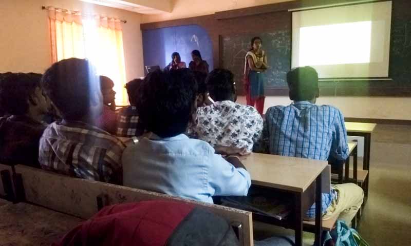 Conducted technical Quiz by Nithyashree 